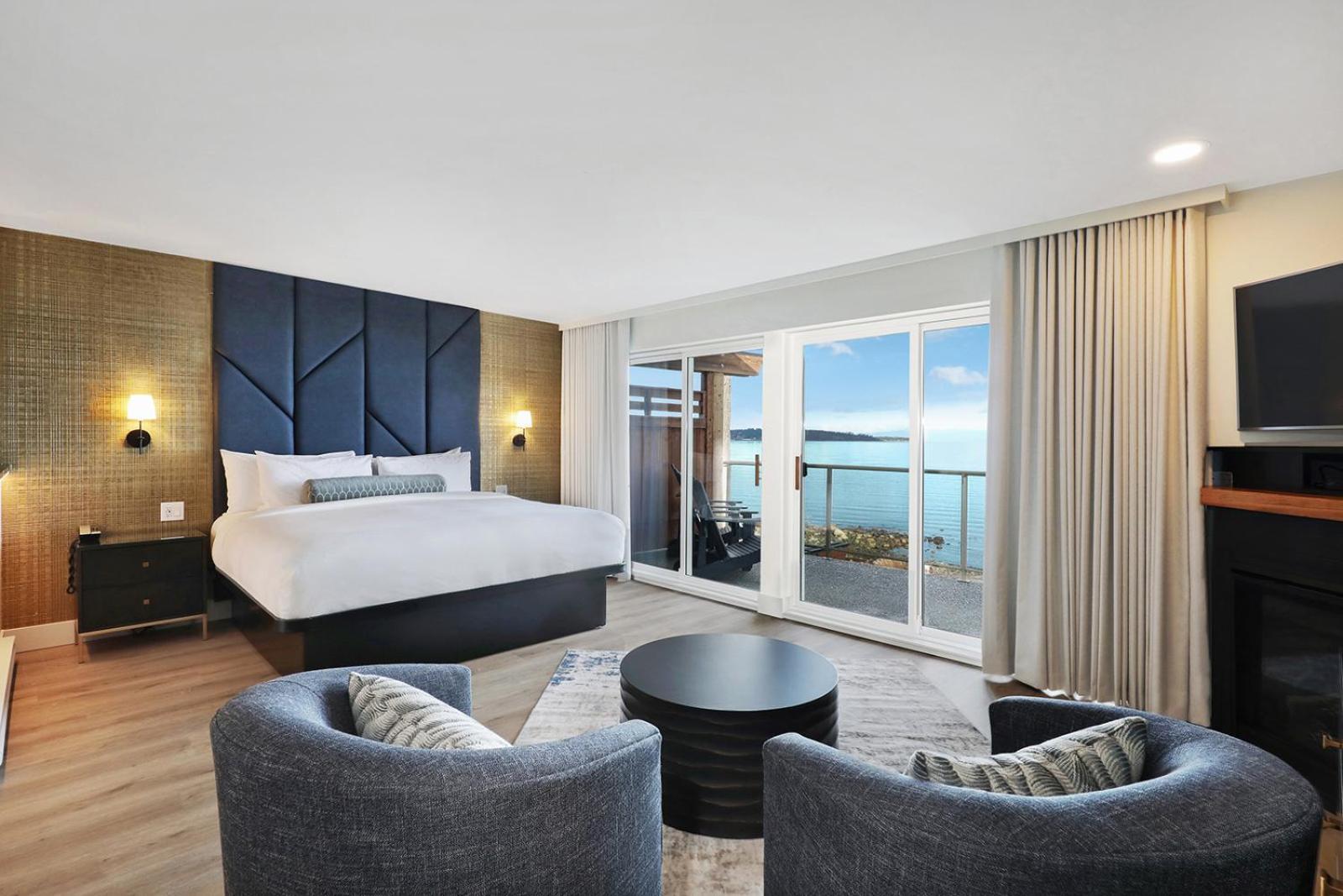 Kingfisher Pacific Resort & Spa กูร์เตอเนย์ ภายนอก รูปภาพ